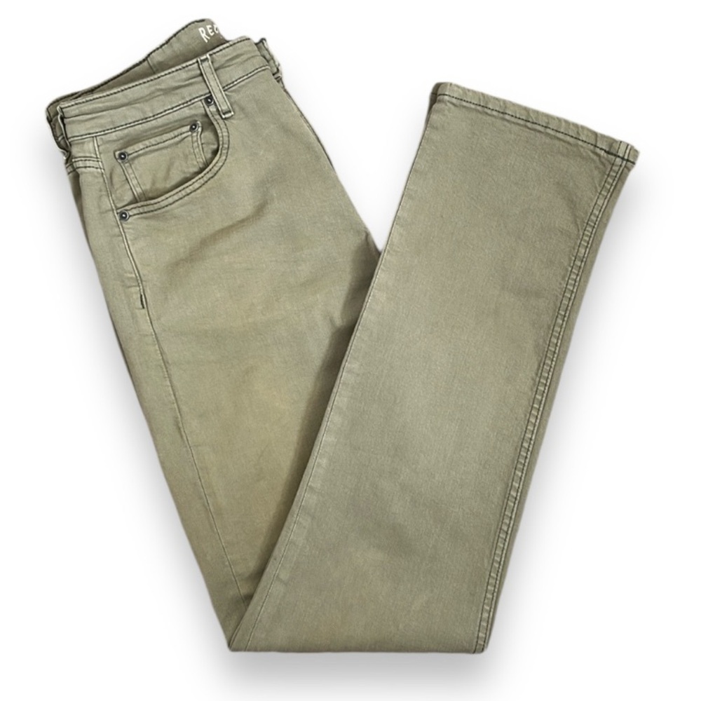 Red Ale by Alesbury Men's Tan Khaki Straight Leg Jeans 31 x 34 Measures 31 X 33